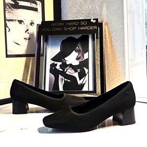 Vivaia square toe chunky heels